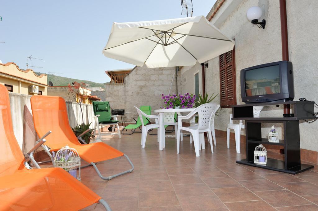 Case Vacanze Terra Sinus แตร์ราซีนี ภายนอก รูปภาพ