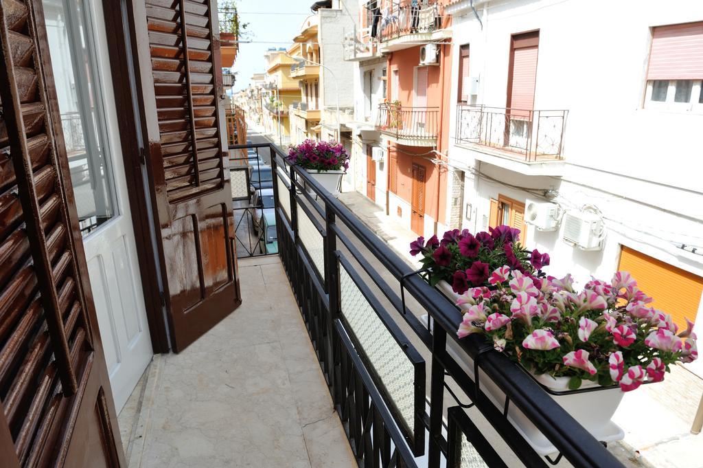 Case Vacanze Terra Sinus แตร์ราซีนี ภายนอก รูปภาพ