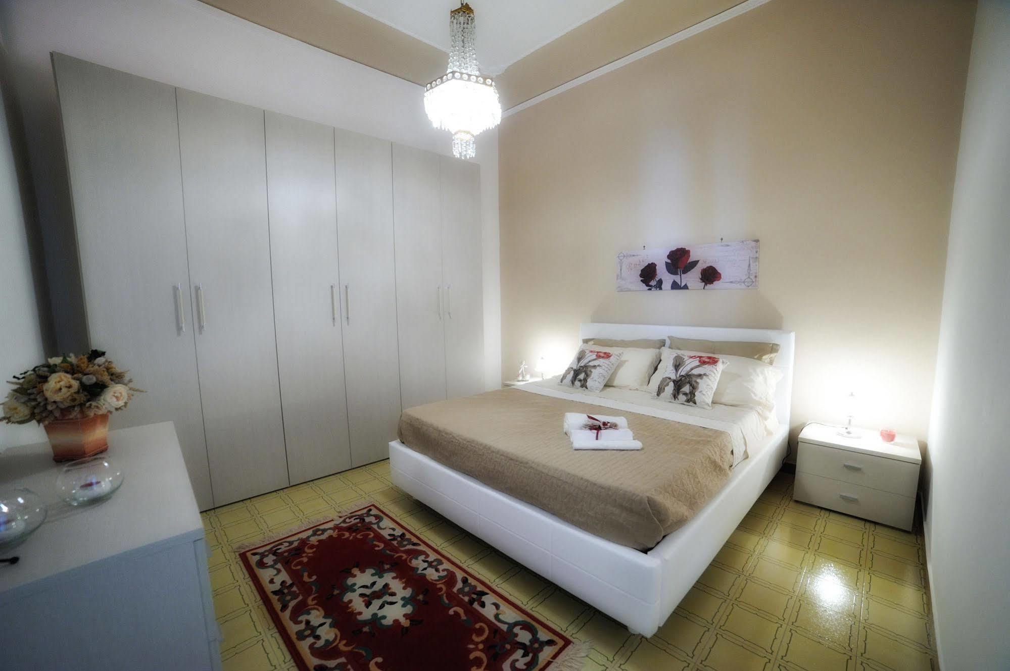 Case Vacanze Terra Sinus แตร์ราซีนี ภายนอก รูปภาพ