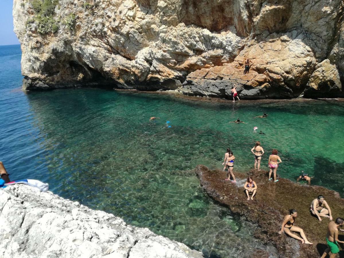 Case Vacanze Terra Sinus แตร์ราซีนี ภายนอก รูปภาพ